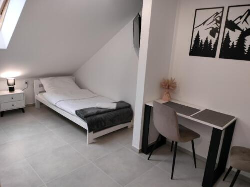 pokój nr 4 (3 osoby)